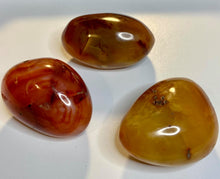 Cargar imagen en el visor de la galería, Carnelian Palm Stone