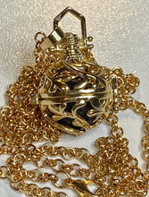 Load image into Gallery viewer, Harmony Ball Sweater Necklace