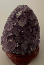 Load image into Gallery viewer, Amethyst Geode Eggs
