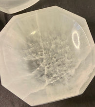 Load image into Gallery viewer, Satin Spar Bowl