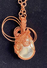 Load image into Gallery viewer, Flower Agate In Copper Pendant