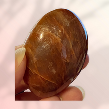 Charger l'image dans la galerie, Peach Moonstone Palms