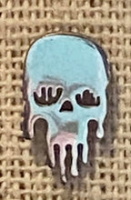 Load image into Gallery viewer, Skull Stud Earrings