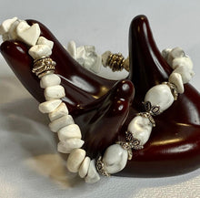 Load image into Gallery viewer, Howlite Stretchy Bracelet with Star charm
