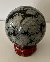 Charger l&#39;image dans la galerie, Snowflake Obsidian Sphere
