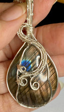 Load image into Gallery viewer, Labradorite with Sunset Flash Pendant
